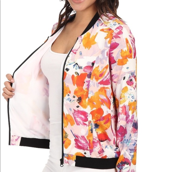 NWT NYDJ Tropical Print Floral Bomber Jacket - Picture 2 of 4